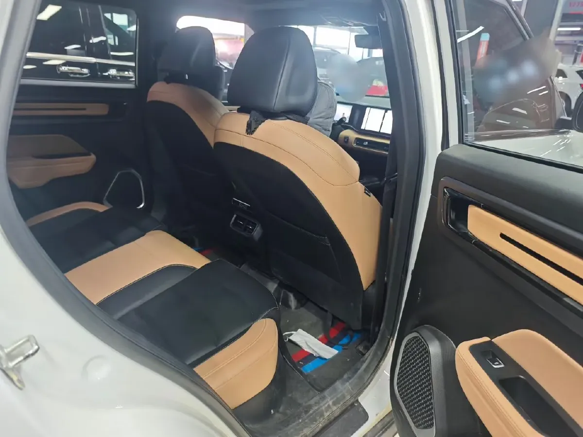 2023 Geely ICON 1.5T 181HP L4 7DCT,autocango,china used car exporter,china ev exporter,chinese used car exporter,chinese used ev exporter