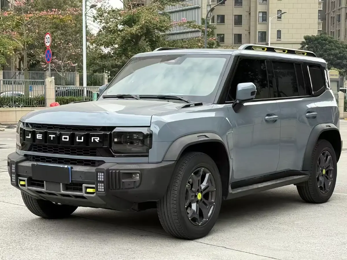 2023 Jetour Traveller 2.0T 254HP L4 7DCT