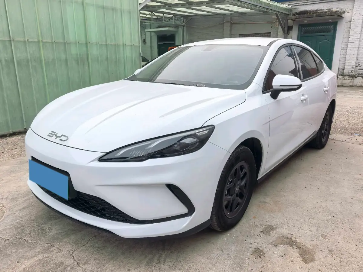 2025 BYD Seal05 DM-i 1.5L 101HP L4 E-CVT PHEV 7.68KWH