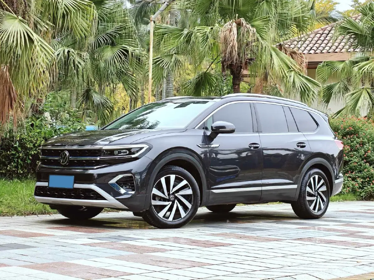 2022 Volkswagen Talagon 2.0T 220HP L4 7DCT