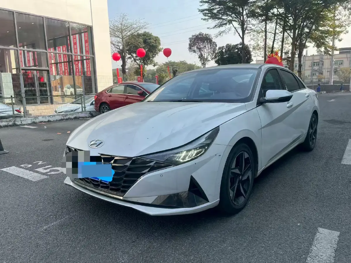 2022 Hyundai Elantra 1.5L 115HP L4 CVT