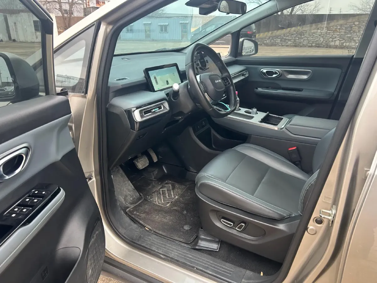 2023 GAC Trumpchi GS4 1.5T 177HP L4 6AT,autocango,china used car exporter,china ev exporter,chinese used car exporter,chinese used ev exporter