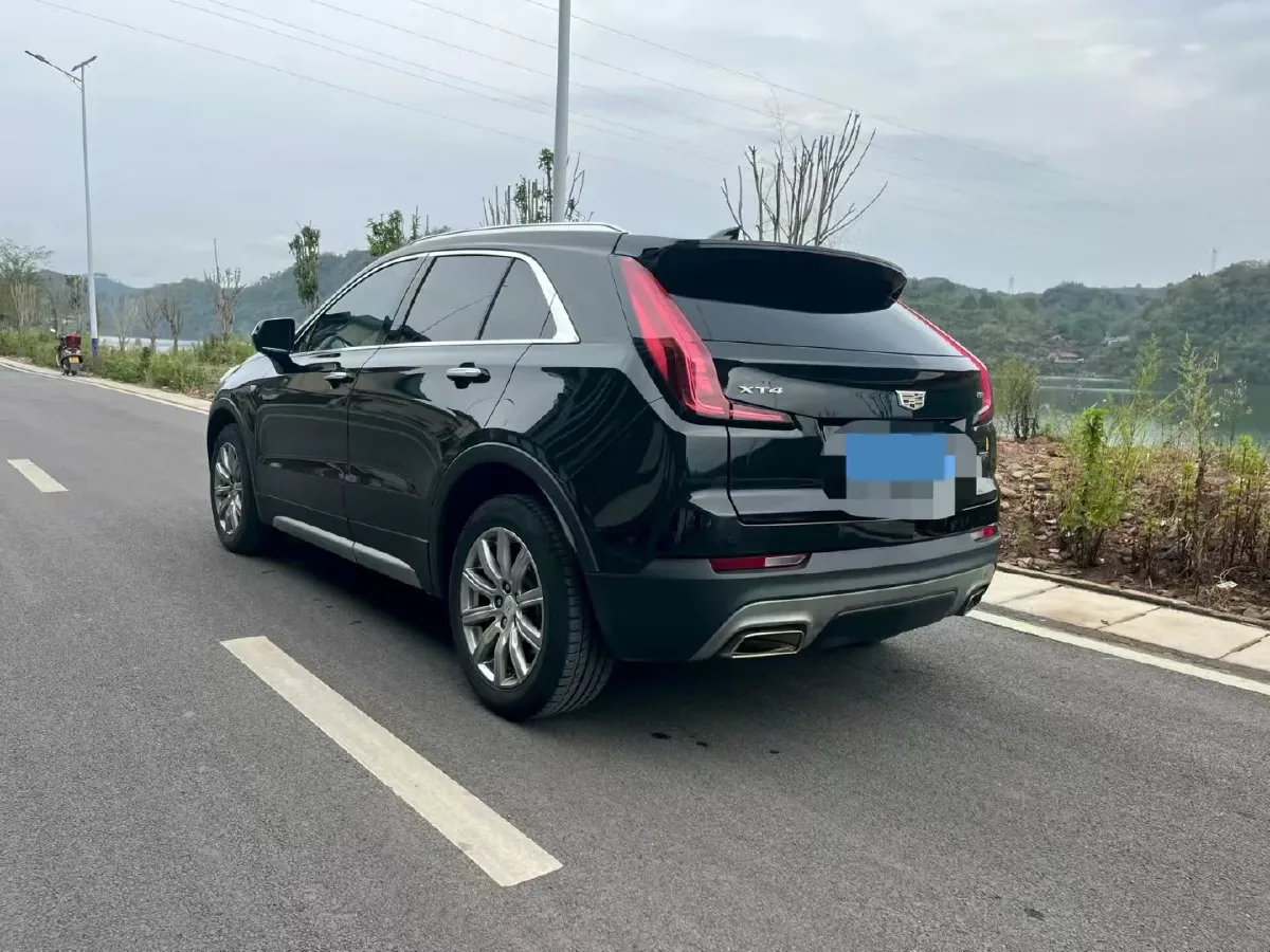 2020 Cadillac XT4 2.0T 241HP L4 9AT,autocango,china used car exporter,china ev exporter,chinese used car exporter,chinese used ev exporter