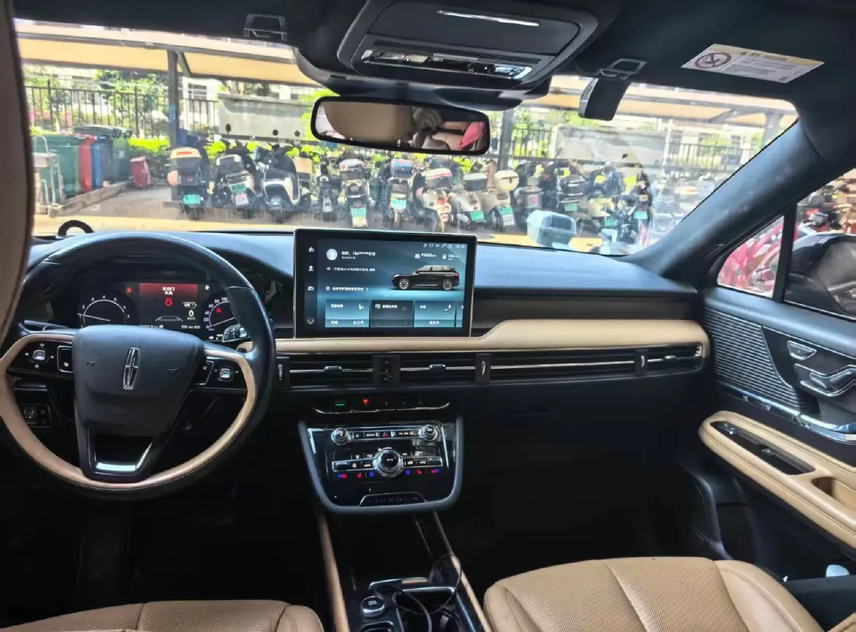 2021 Lincoln Corsair 2.0T 245HP L4 8AT,autocango,china used car exporter,china ev exporter,chinese used car exporter,chinese used ev exporter