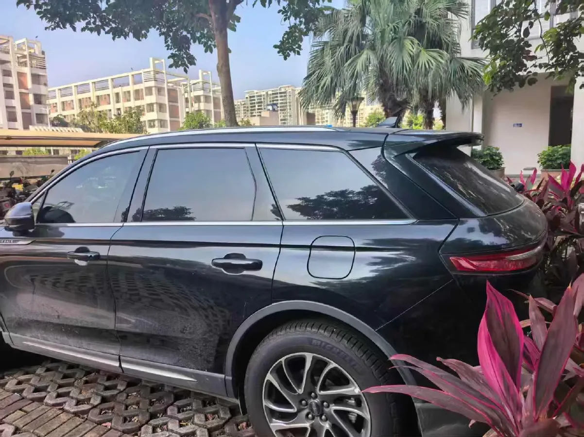 2021 Lincoln Corsair 2.0T 245HP L4 8AT,autocango,china used car exporter,china ev exporter,chinese used car exporter,chinese used ev exporter