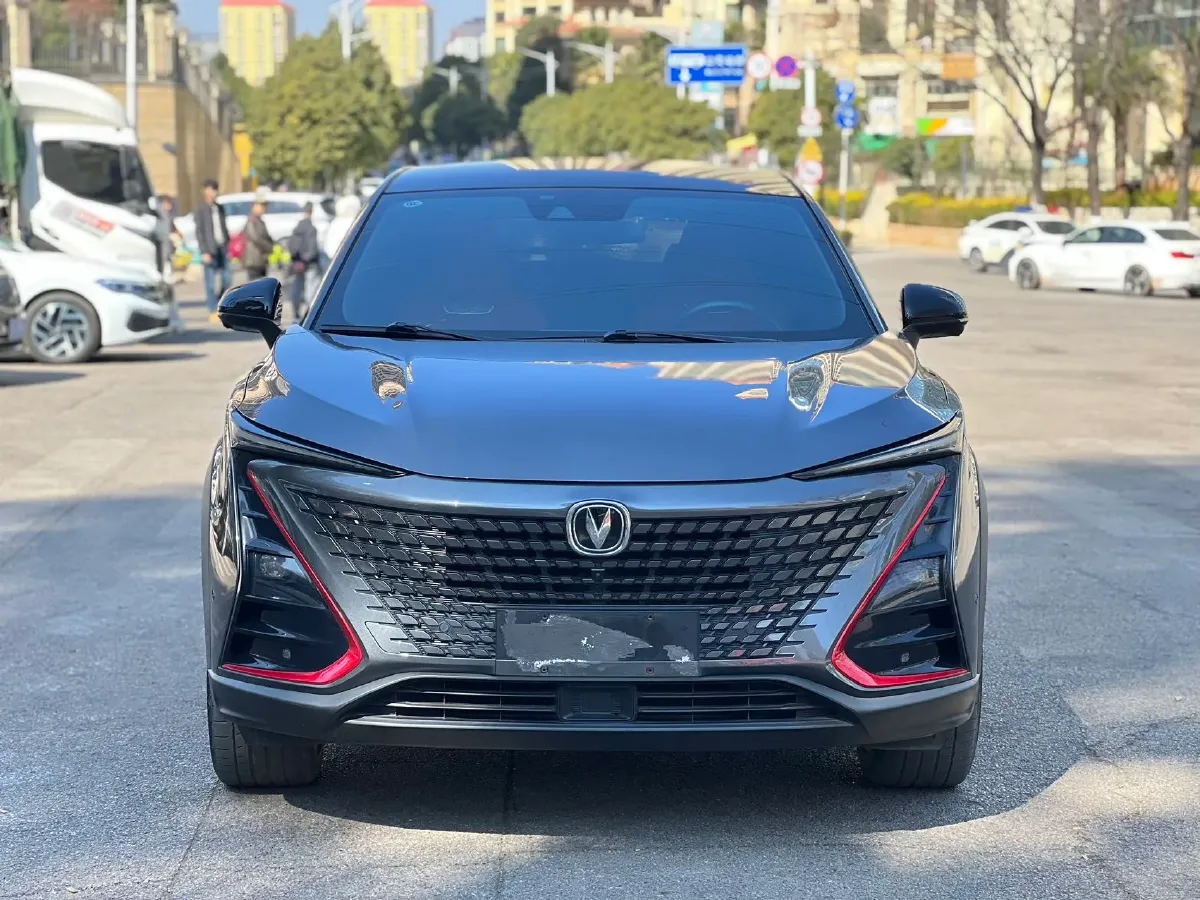 2020 ChangAn UNI-T 1.5T 180HP L4 7DCT,autocango,china used car exporter,china ev exporter,chinese used car exporter,chinese used ev exporter