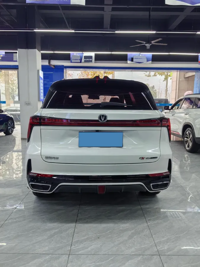2023 ChangAn CS75 Plus 1.5T 188HP L4 8AT,autocango,china used car exporter,china ev exporter,chinese used car exporter,chinese used ev exporter