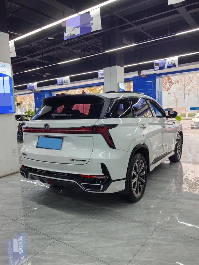 2023 ChangAn CS75 Plus 1.5T 188HP L4 8AT,autocango,china used car exporter,china ev exporter,chinese used car exporter,chinese used ev exporter