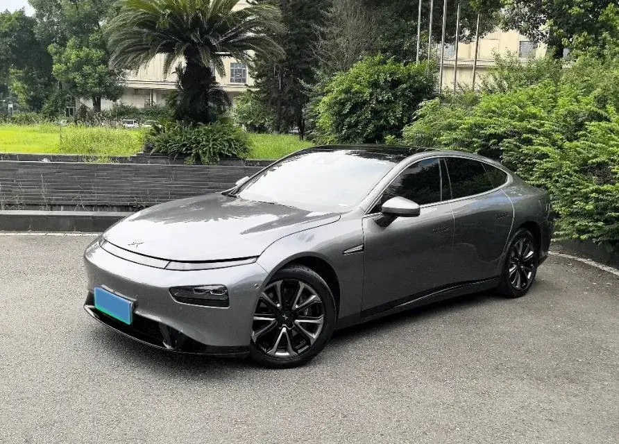 2020 DS 7 1.6T 215HP L4 8AT