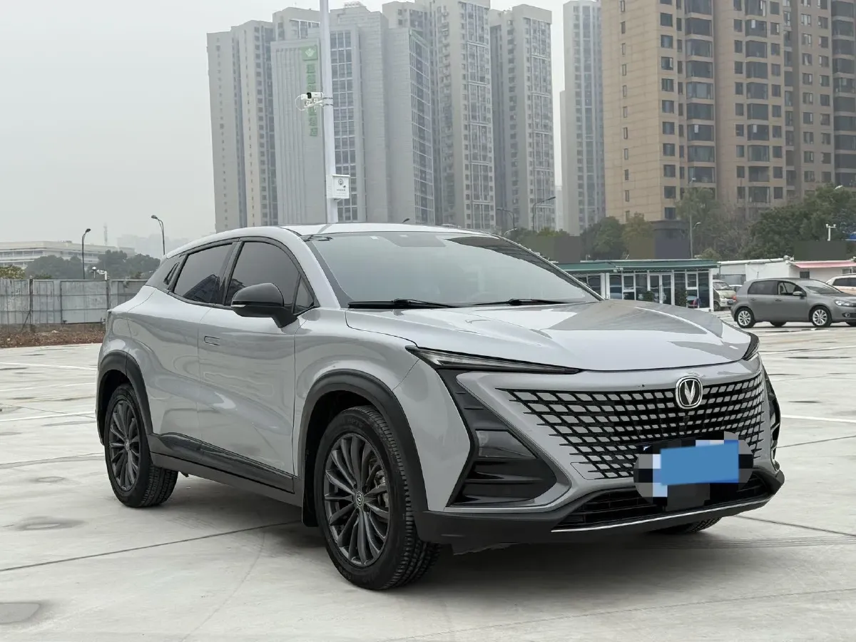 2022 ChangAn UNI-T 1.5T 188HP L4 7DCT,autocango,china used car exporter,china ev exporter,chinese used car exporter,chinese used ev exporter