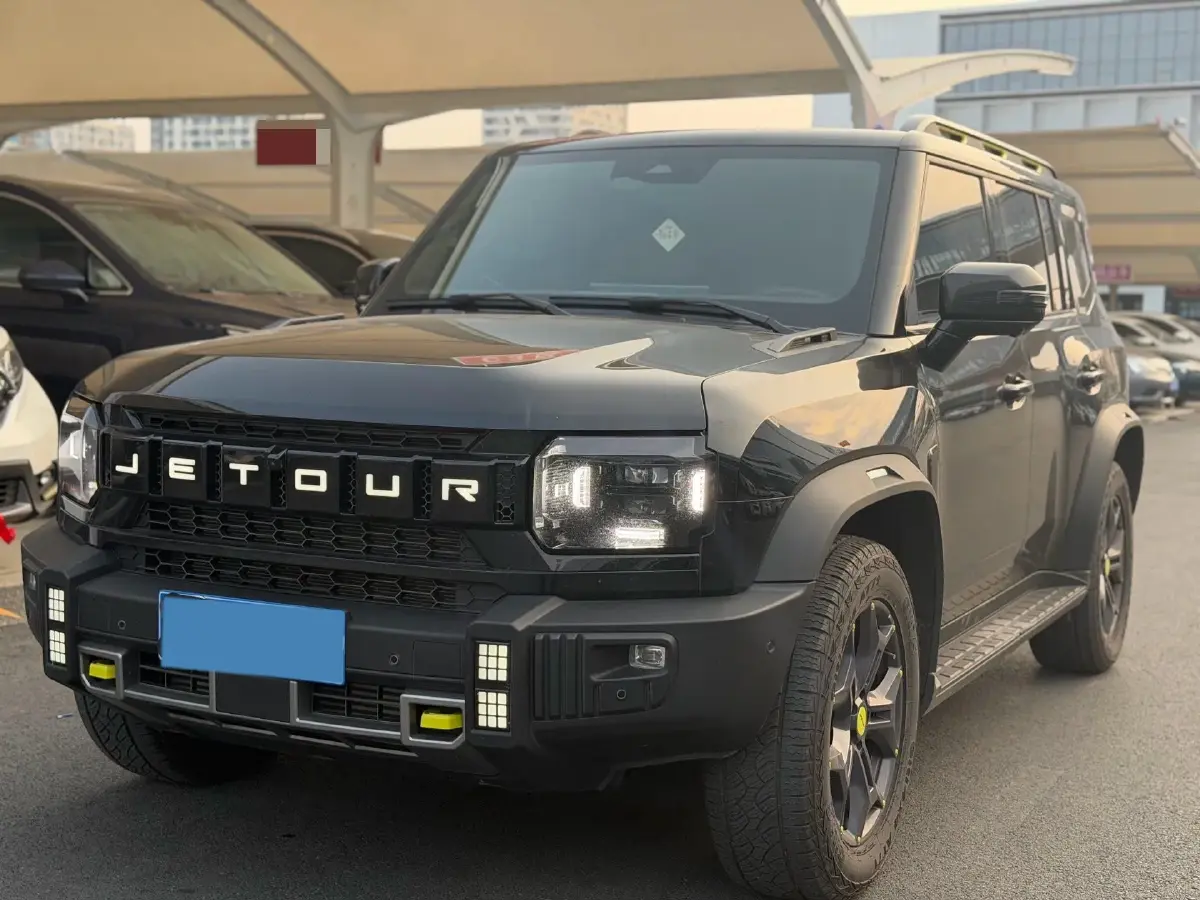 2023 Jetour Traveller 2.0T 254HP L4 7DCT