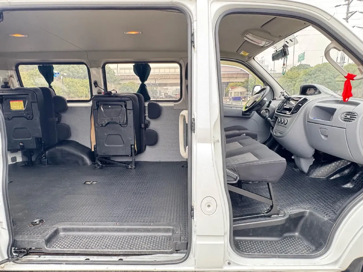 2019 FHA LeiShen 2.5T 129HP L4 6MT,autocango,china used car exporter,china ev exporter,chinese used car exporter,chinese used ev exporter