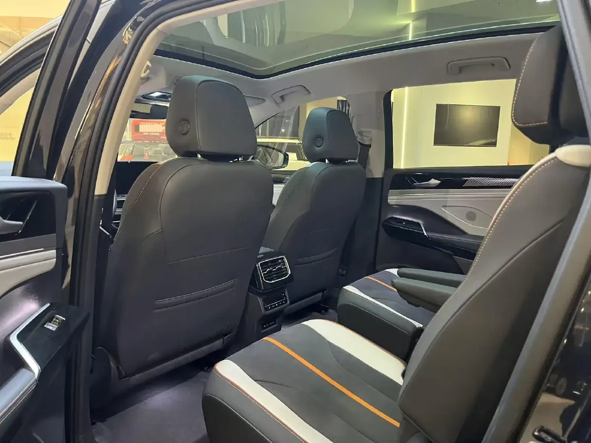 2022 Volkswagen ID.6 Crozz BEV 84.8KWH,autocango,china used car exporter,china ev exporter,chinese used car exporter,chinese used ev exporter