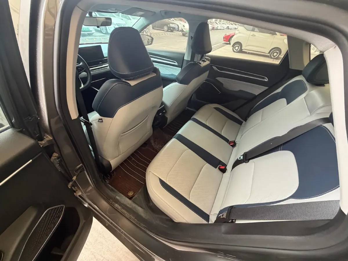 2022 Geely Emgrand 1.5L 114HP L4 CVT,autocango,china used car exporter,china ev exporter,chinese used car exporter,chinese used ev exporter