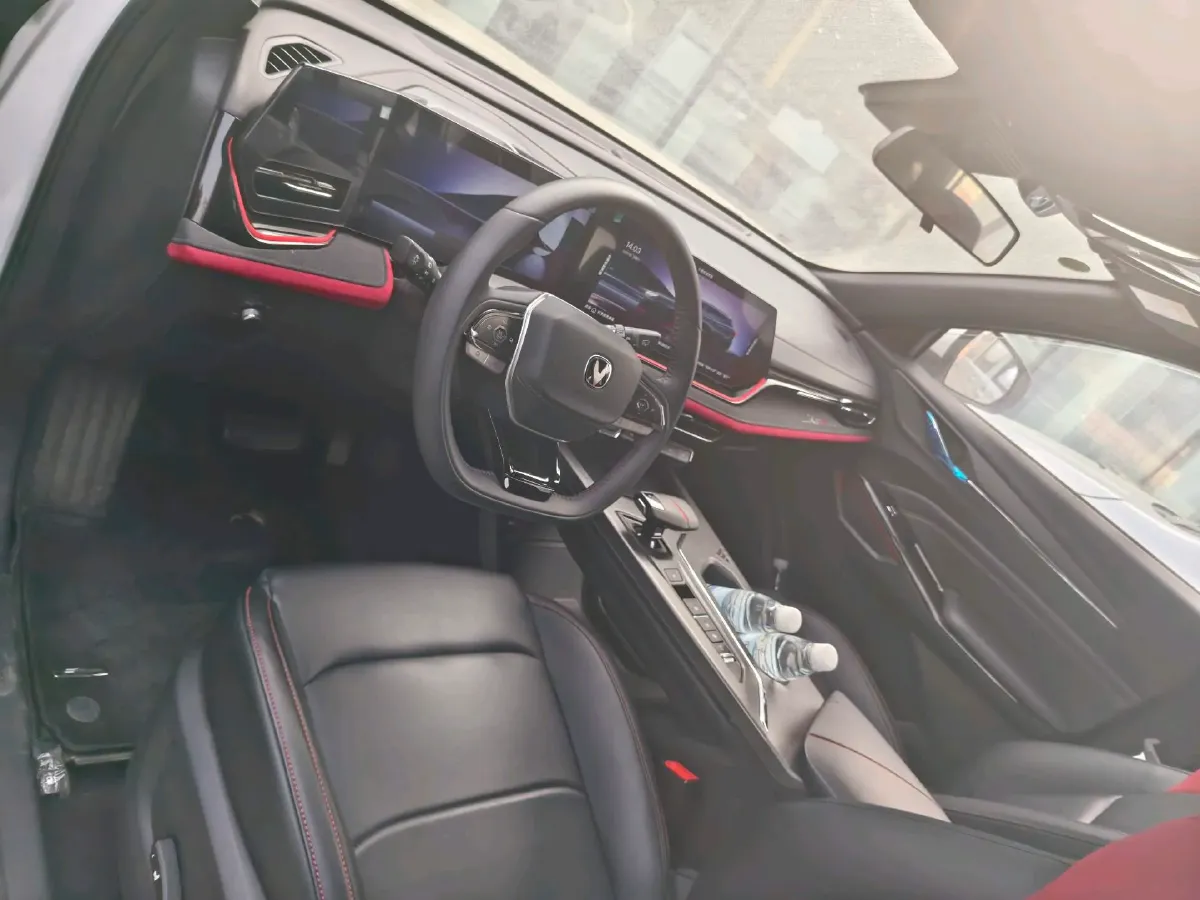 2024 ChangAn X5 PLUS 1.5T 188HP L4 7DCT,autocango,china used car exporter,china ev exporter,chinese used car exporter,chinese used ev exporter