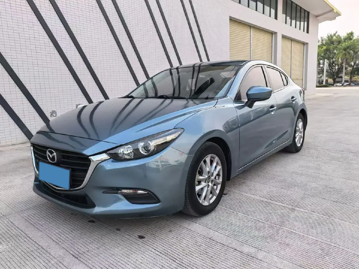 2017 Mazda 3 Axela 1.5L 117HP L4 6AT