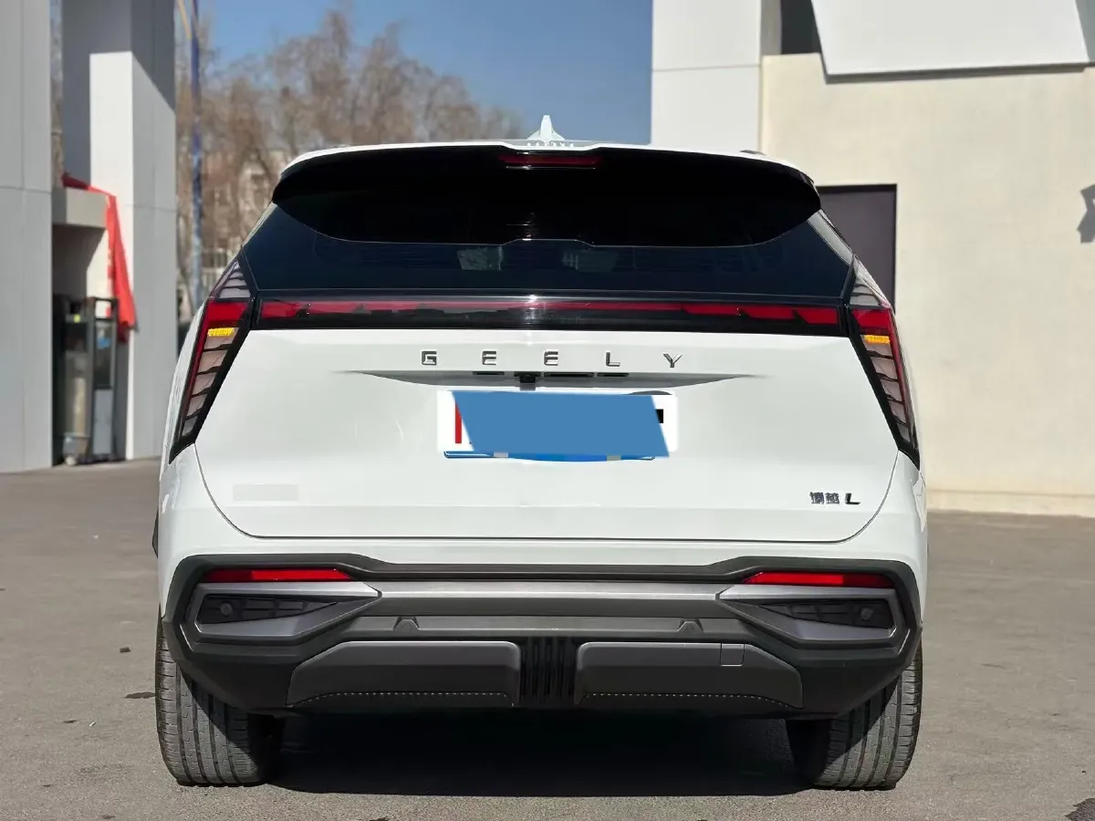 2023 Geely StarRay 1.5T 181HP L4 7DCT,autocango,china used car exporter,china ev exporter,chinese used car exporter,chinese used ev exporter