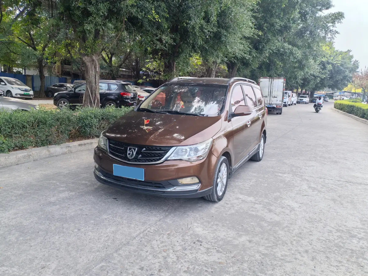 2016 BaoJun 730 1.5L 112HP L4 5MT