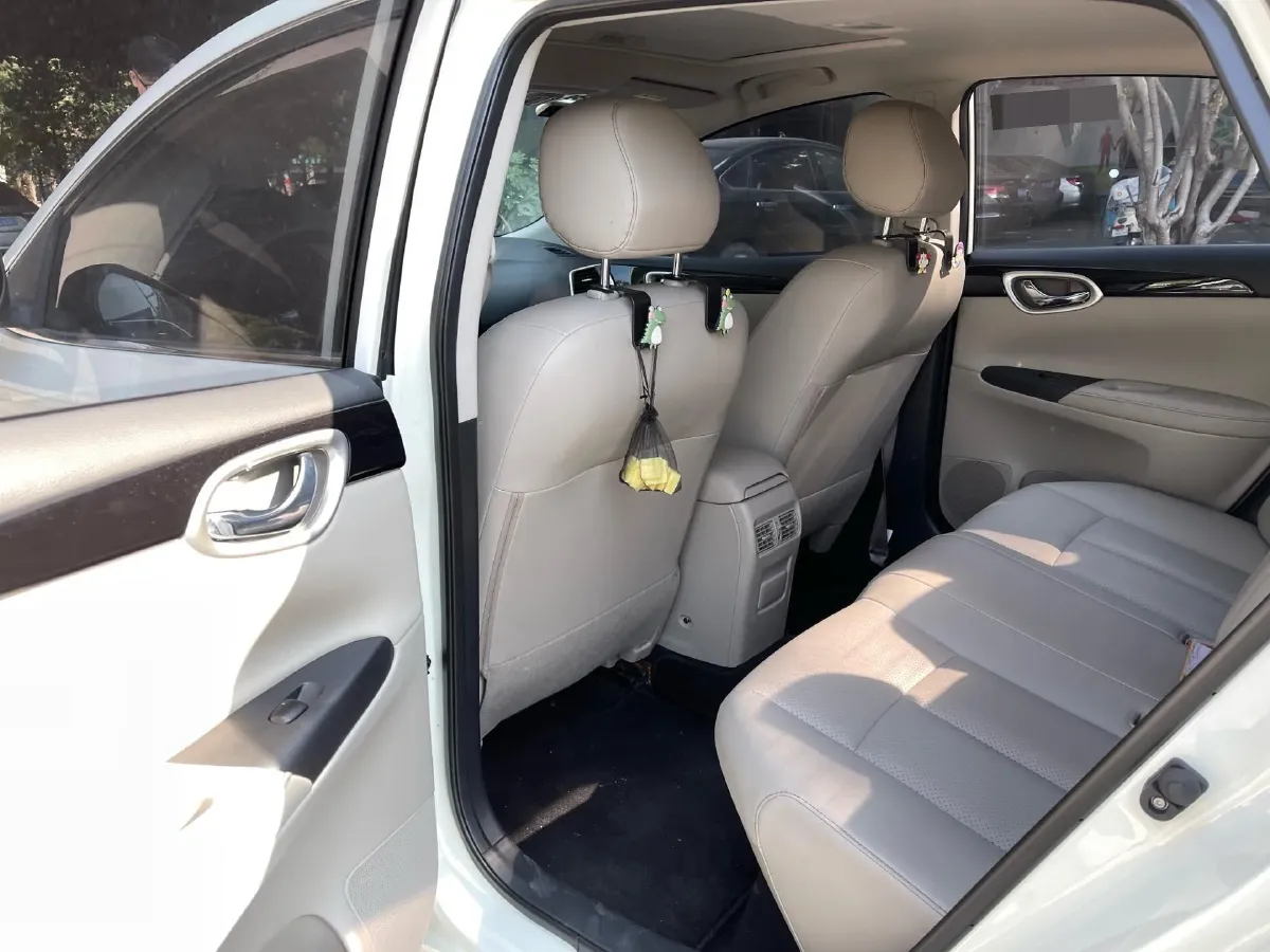 2021 Nissan Sylphy 1.6L 122HP L4 CVT,autocango,china used car exporter,china ev exporter,chinese used car exporter,chinese used ev exporter
