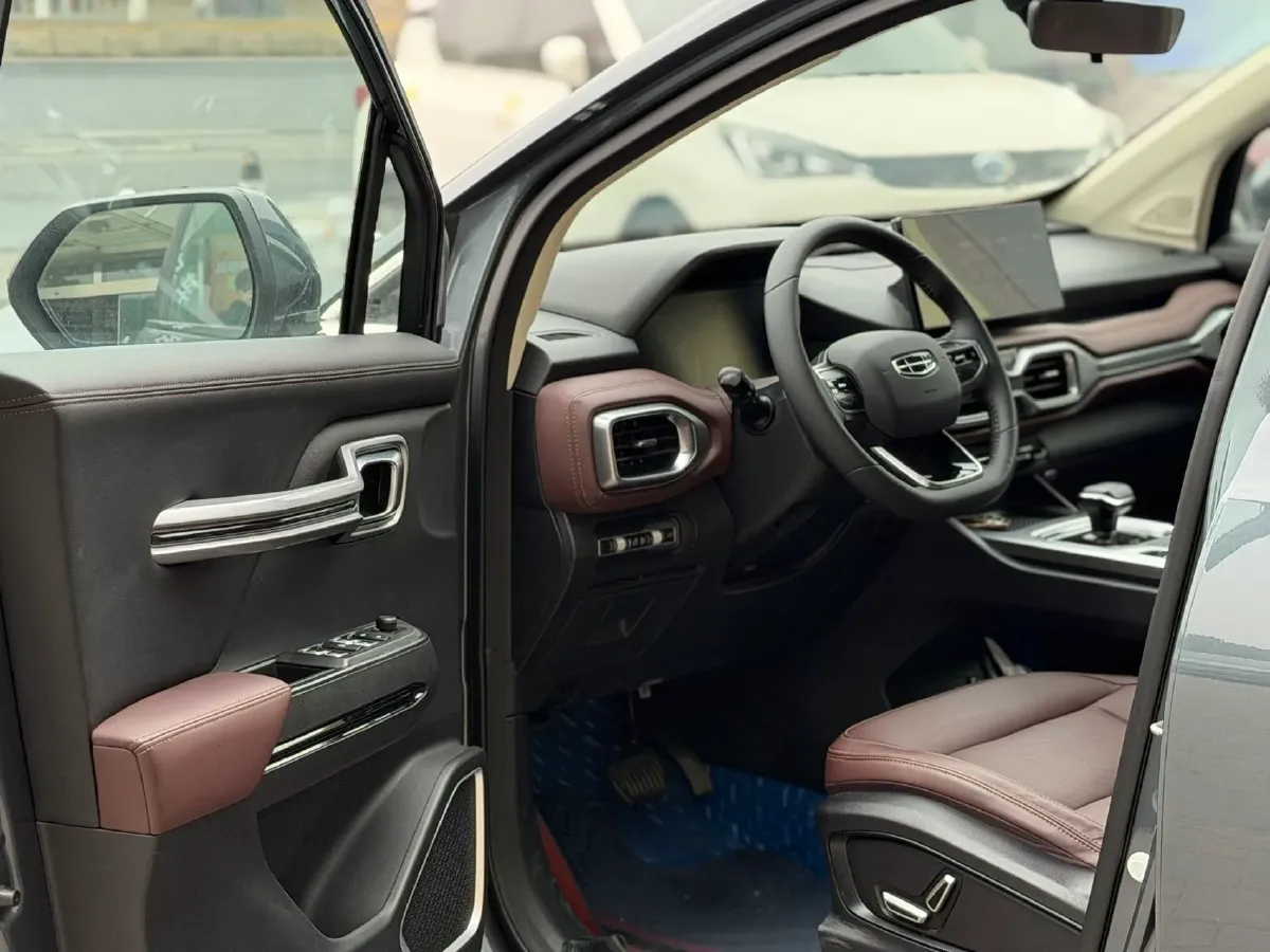 2022 Geely Okavango 1.8T 184HP L4 7DCT,autocango,china used car exporter,china ev exporter,chinese used car exporter,chinese used ev exporter