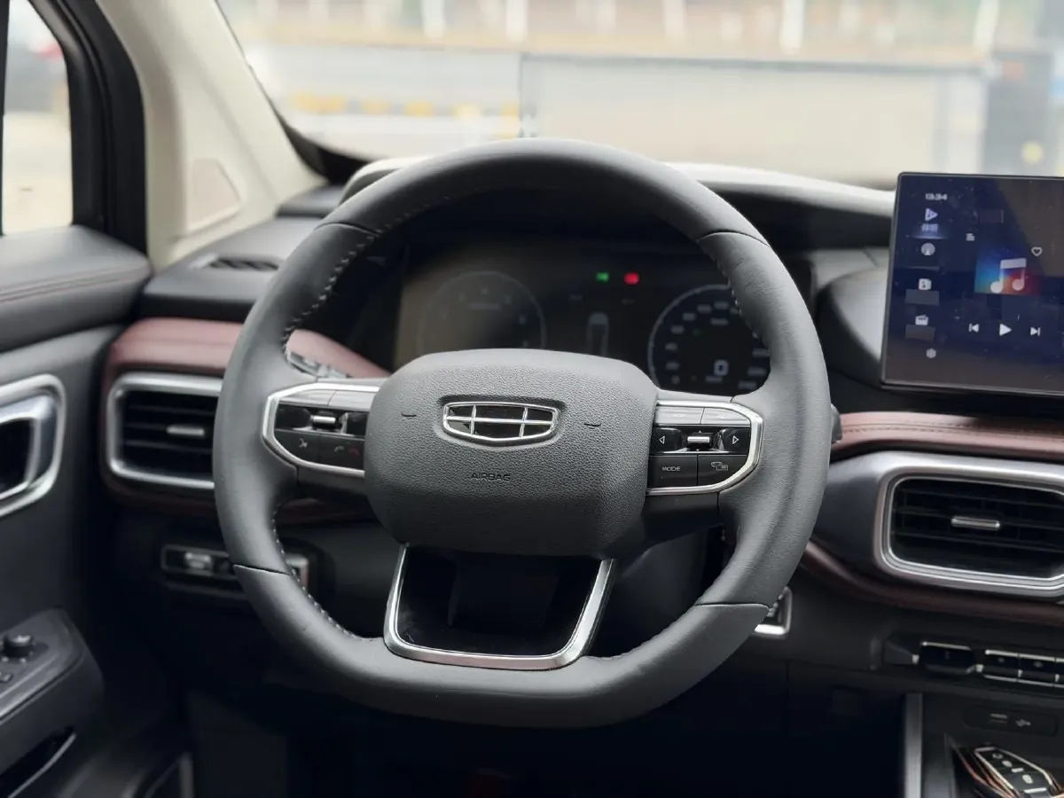 2022 Geely Okavango 1.8T 184HP L4 7DCT,autocango,china used car exporter,china ev exporter,chinese used car exporter,chinese used ev exporter