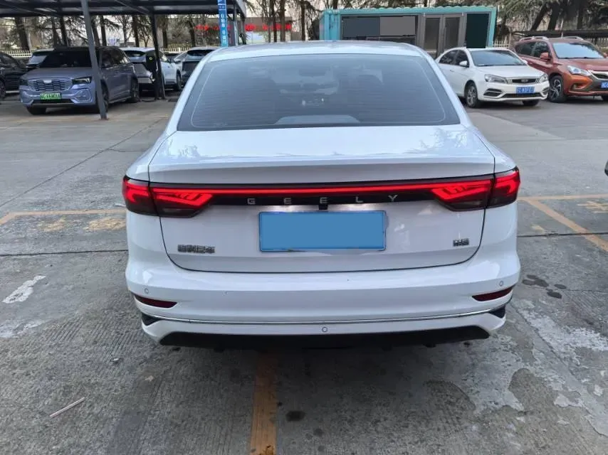 2022 Geely Emgrand 1.5L 114HP L4 CVT,autocango,china used car exporter,china ev exporter,chinese used car exporter,chinese used ev exporter