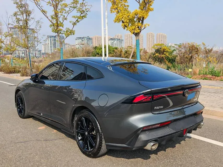 2022 ChangAn UNI-V 1.5T 188HP L4 7DCT,autocango,china used car exporter,china ev exporter,chinese used car exporter,chinese used ev exporter