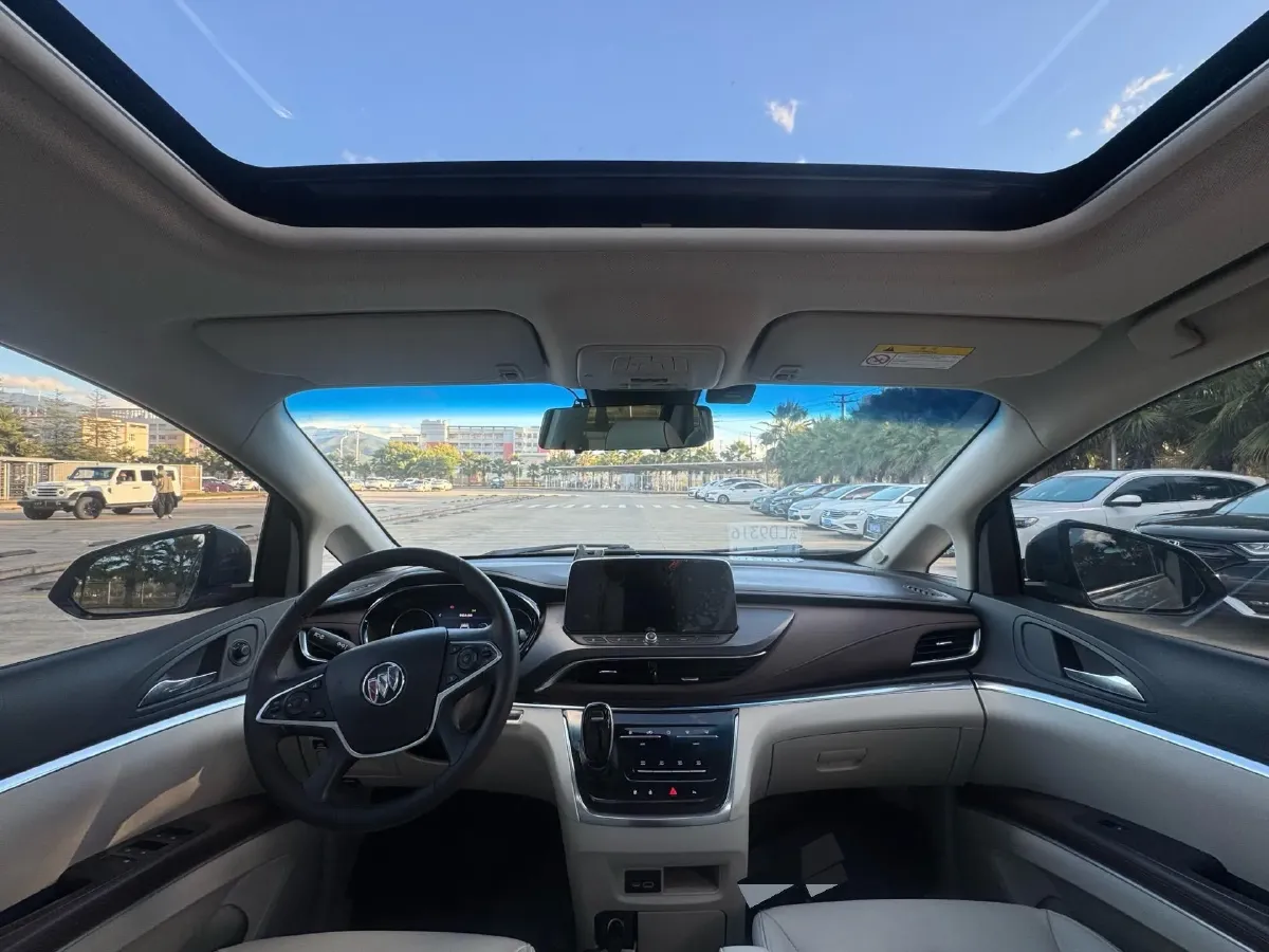 2021 Buick GL8 2.0T 237HP L4 9AT,autocango,china used car exporter,china ev exporter,chinese used car exporter,chinese used ev exporter