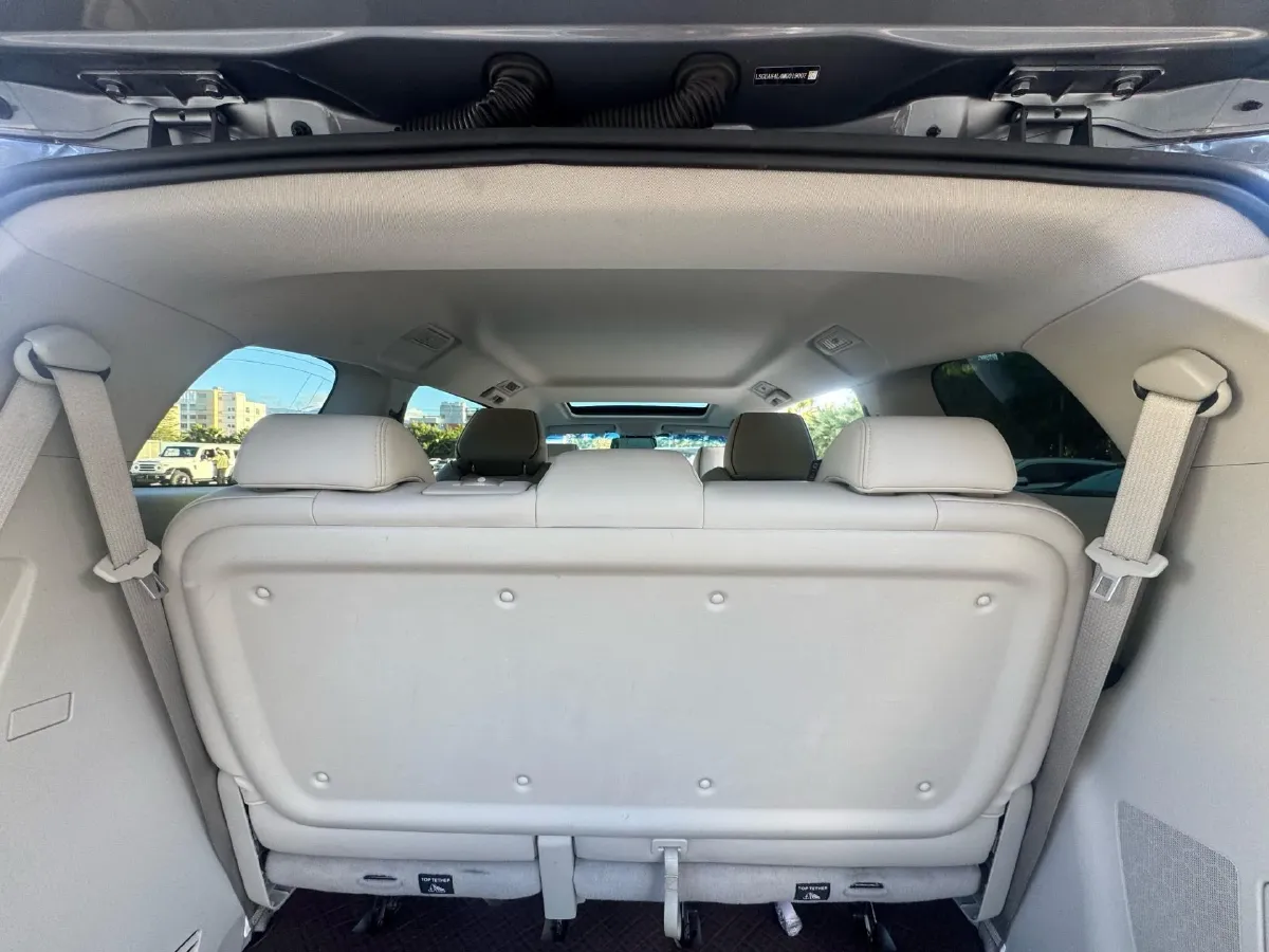 2021 Buick GL8 2.0T 237HP L4 9AT,autocango,china used car exporter,china ev exporter,chinese used car exporter,chinese used ev exporter