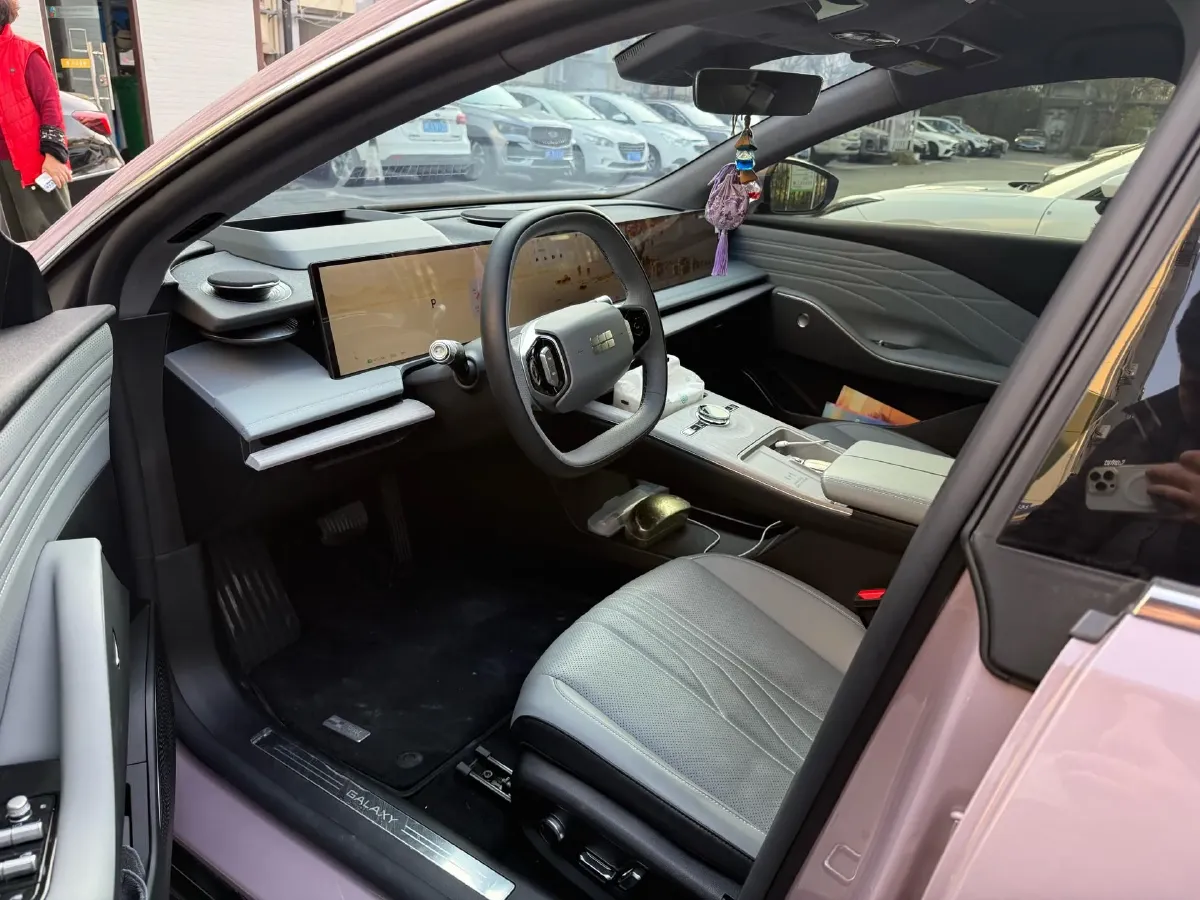 2024 Geely Galaxy E8 BEV 62KWH,autocango,china used car exporter,china ev exporter,chinese used car exporter,chinese used ev exporter