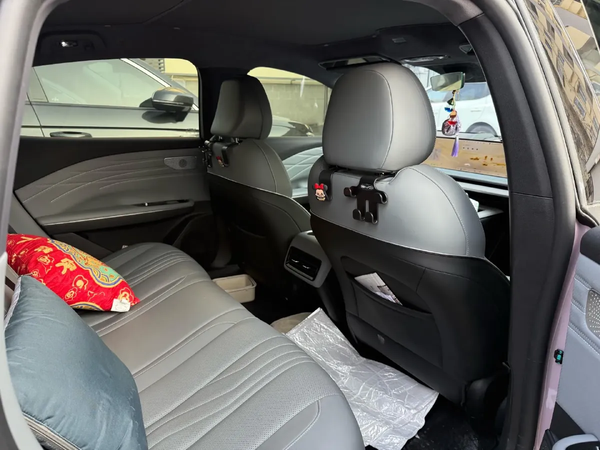 2024 Geely Galaxy E8 BEV 62KWH,autocango,china used car exporter,china ev exporter,chinese used car exporter,chinese used ev exporter