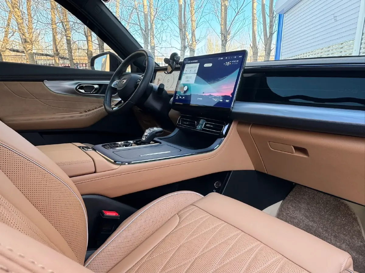 2024 GAC Trumpchi GS8 2.0T 190HP L4 E-CVT Hybrid,autocango,china used car exporter,china ev exporter,chinese used car exporter,chinese used ev exporter