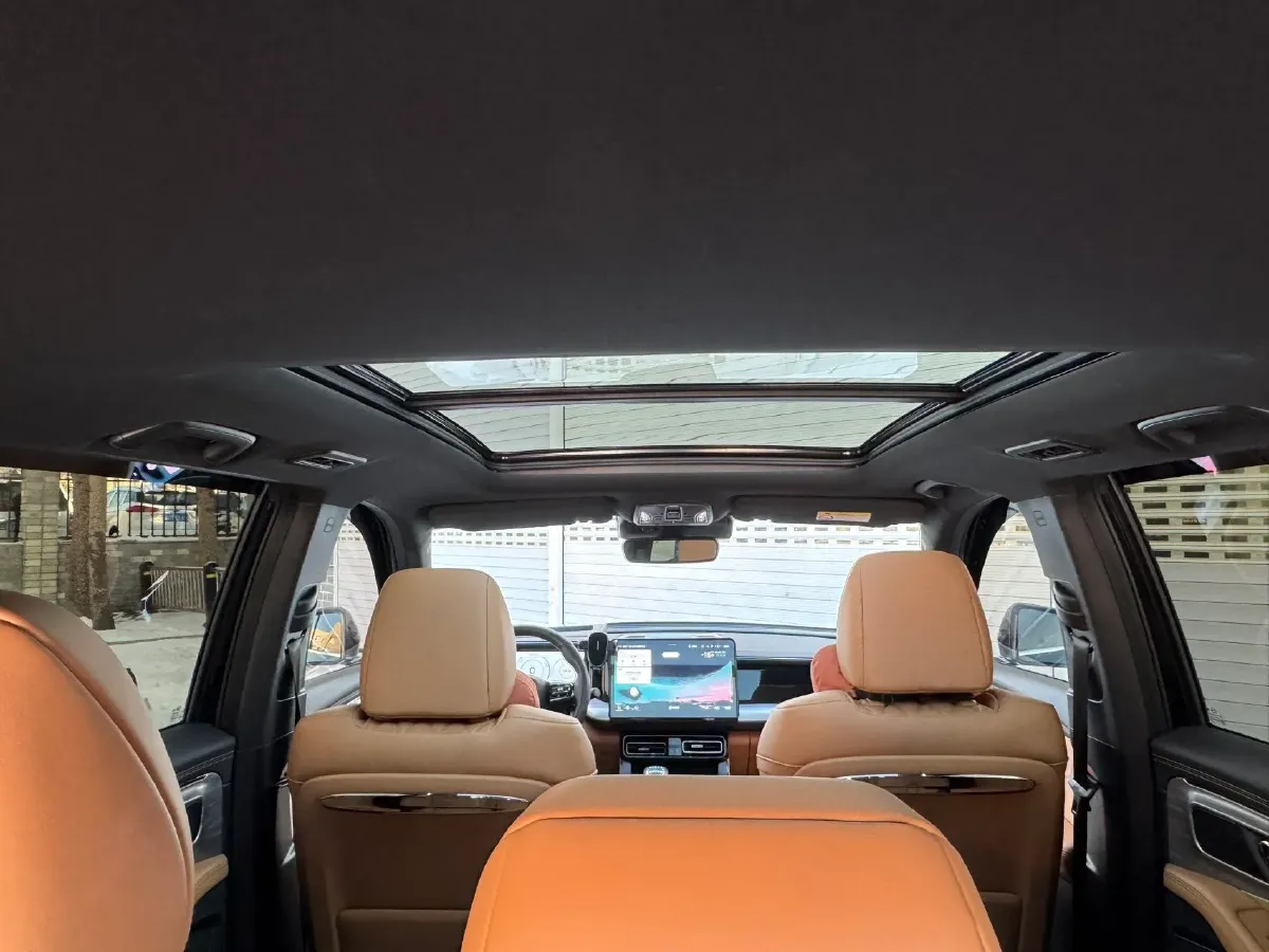 2024 GAC Trumpchi GS8 2.0T 190HP L4 E-CVT Hybrid,autocango,china used car exporter,china ev exporter,chinese used car exporter,chinese used ev exporter