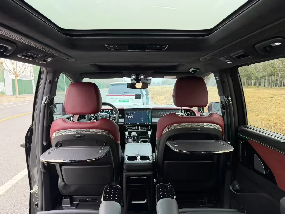 2023 GAC Trumpchi M8 2.0T 252HP L4 8AT,autocango,china used car exporter,china ev exporter,chinese used car exporter,chinese used ev exporter