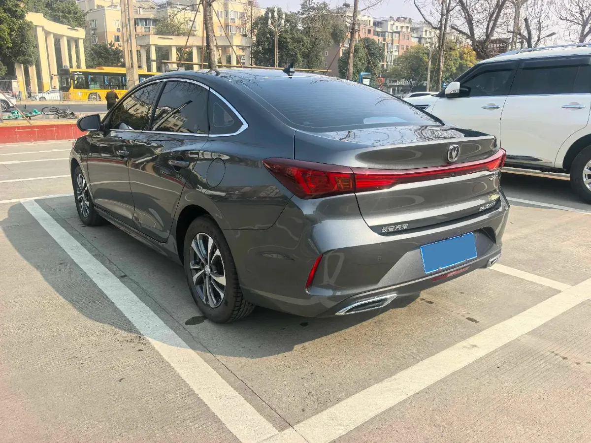 2025 ChangAn Eado 1.4T 160HP L4 7DCT,autocango,china used car exporter,china ev exporter,chinese used car exporter,chinese used ev exporter