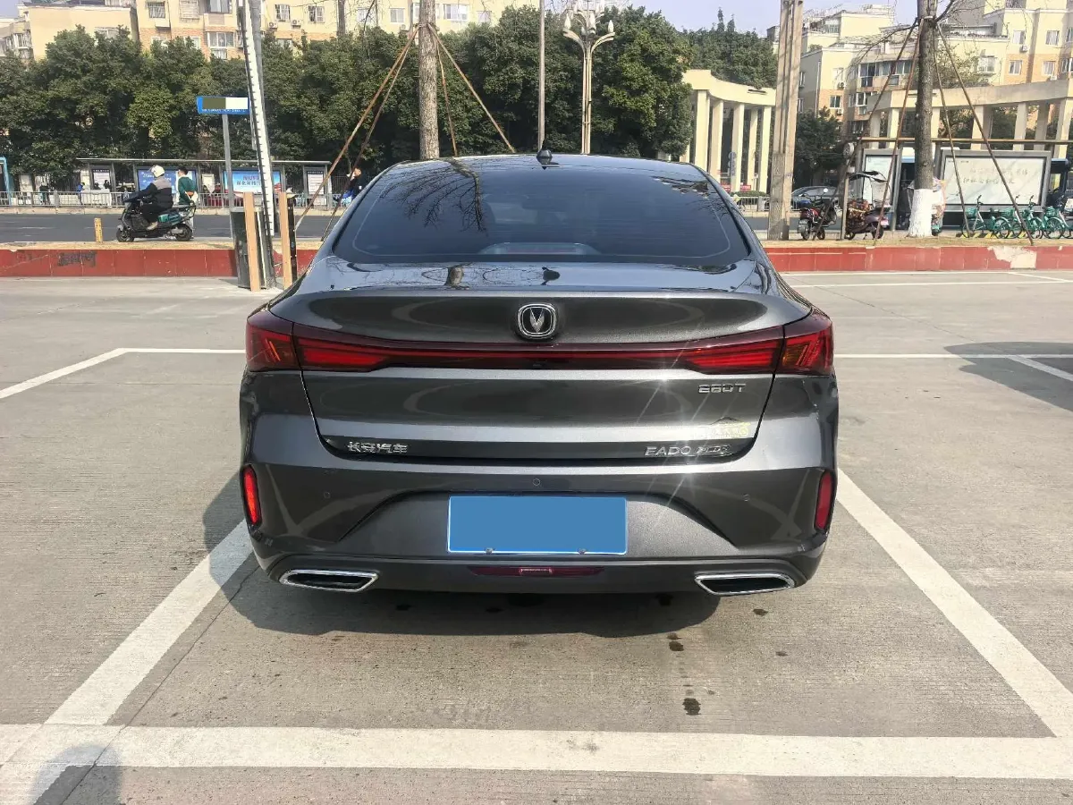 2025 ChangAn Eado 1.4T 160HP L4 7DCT,autocango,china used car exporter,china ev exporter,chinese used car exporter,chinese used ev exporter