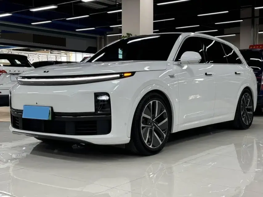 2024 MG Cyberster BEV 64KWH