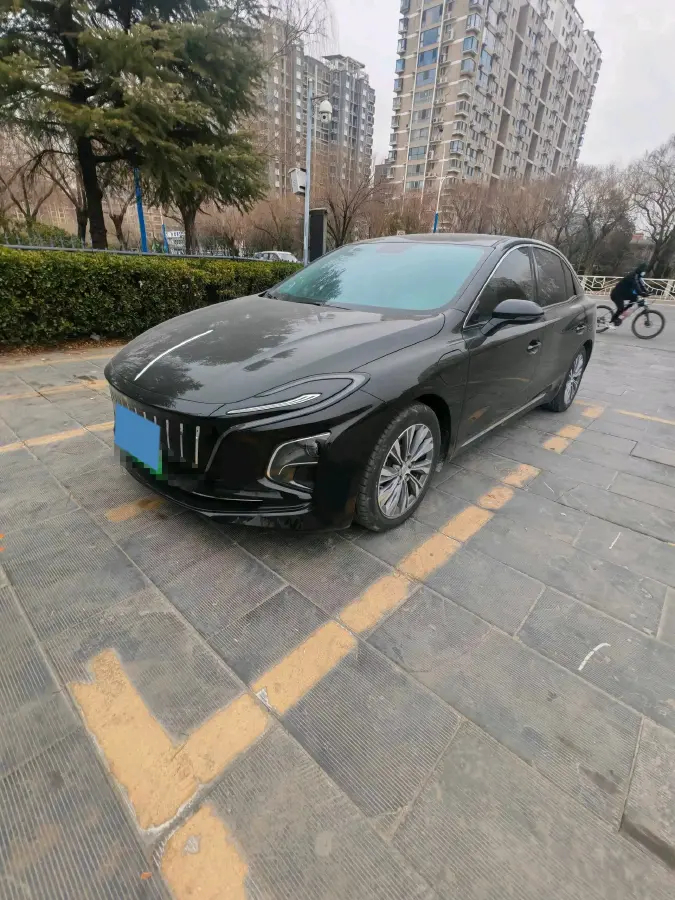 2024 HongQi E-QM5 BEV 72KWH
