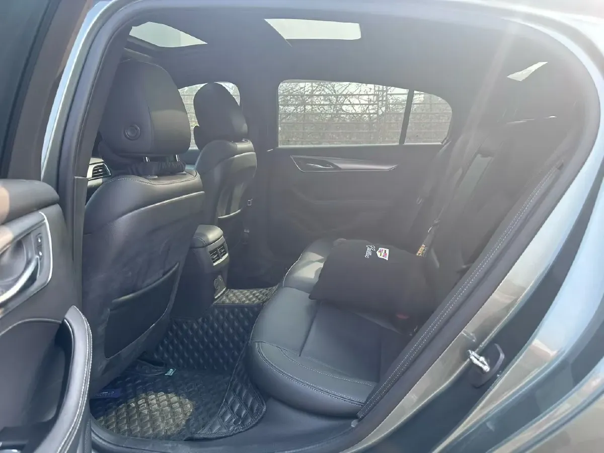 2023 Cadillac CT5 2.0T 237HP L4 10AT,autocango,china used car exporter,china ev exporter,chinese used car exporter,chinese used ev exporter