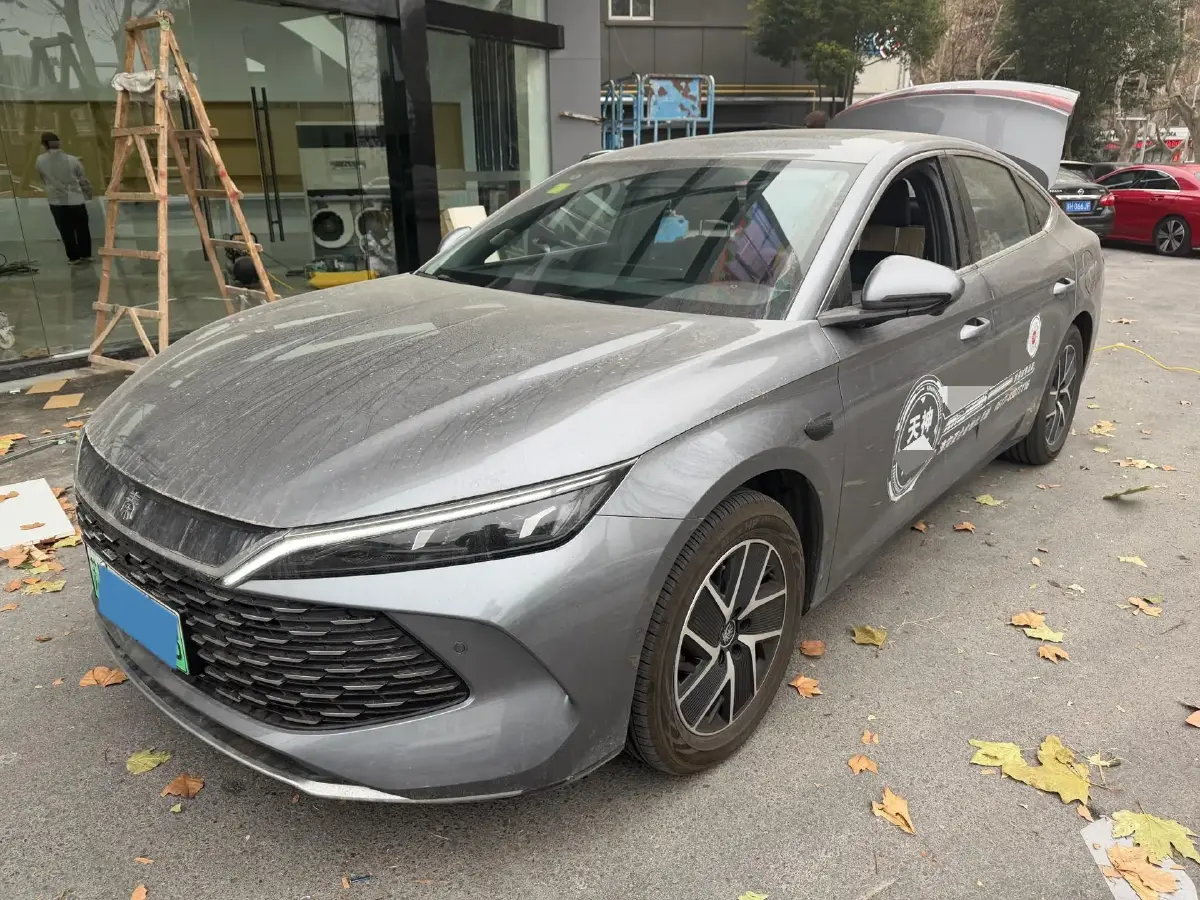 2025 BYD QinL 1.5L 101HP L4 E-CVT PHEV 15.87KWH