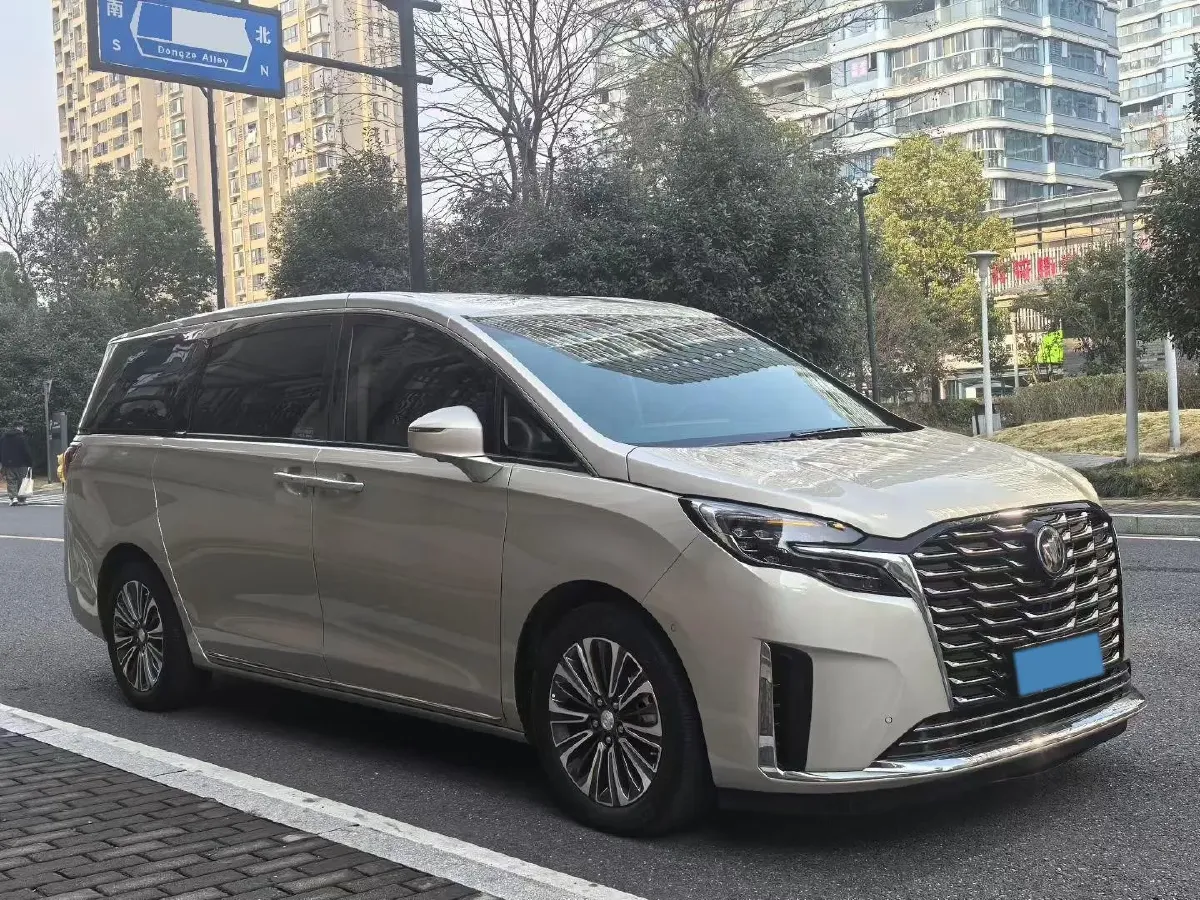 2023 Buick GL8 2.0T 237HP L4 9AT,autocango,china used car exporter,china ev exporter,chinese used car exporter,chinese used ev exporter