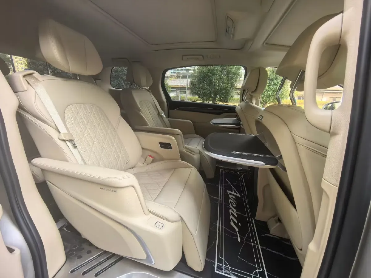 2023 Buick GL8 2.0T 237HP L4 9AT,autocango,china used car exporter,china ev exporter,chinese used car exporter,chinese used ev exporter