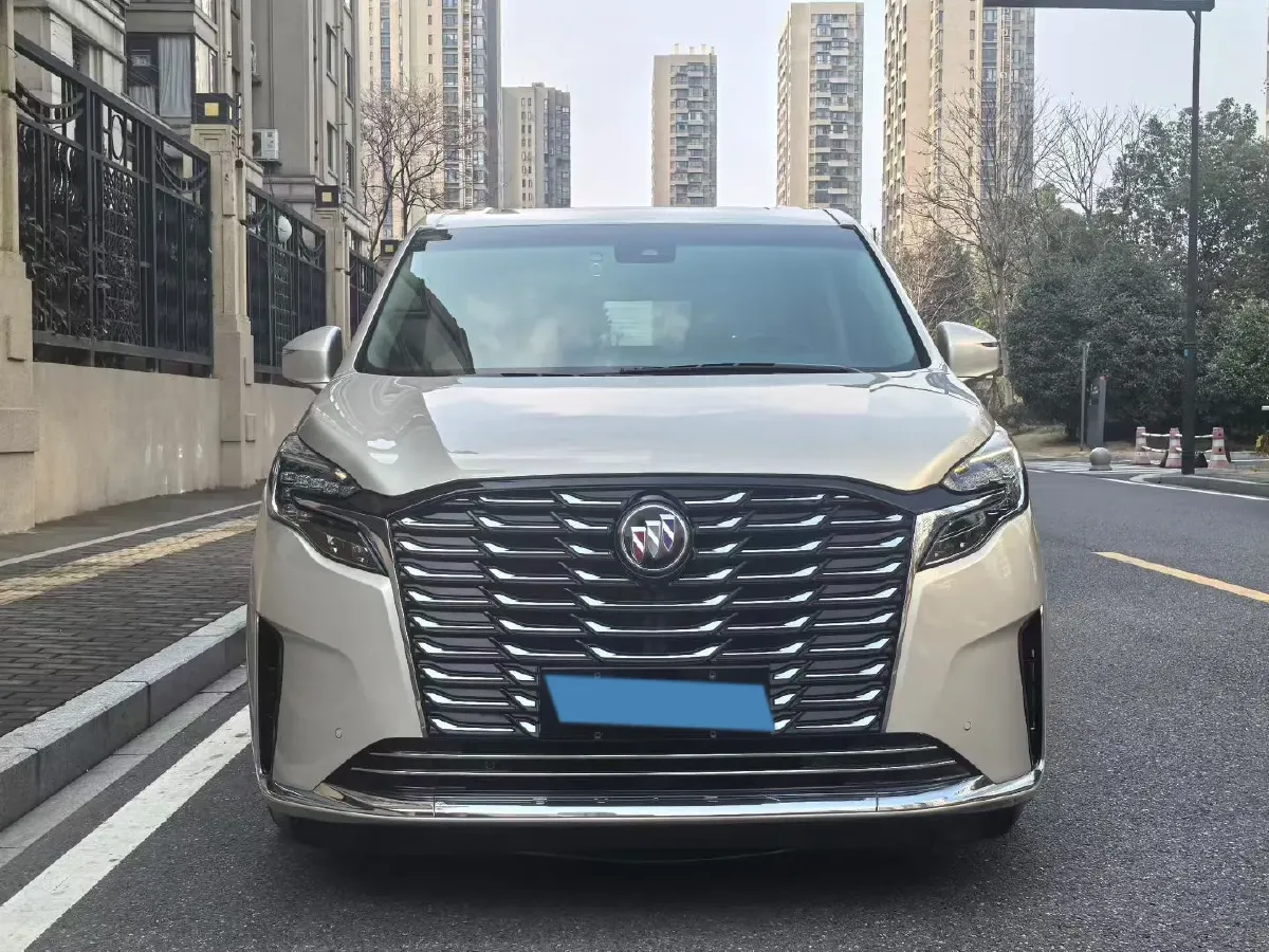 2023 Buick GL8 2.0T 237HP L4 9AT,autocango,china used car exporter,china ev exporter,chinese used car exporter,chinese used ev exporter