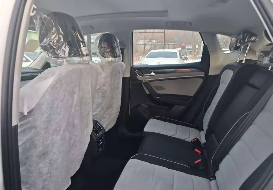 2023 Volkswagen Tayron X 2.0T 186HP L4 7DCT,autocango,china used car exporter,china ev exporter,chinese used car exporter,chinese used ev exporter