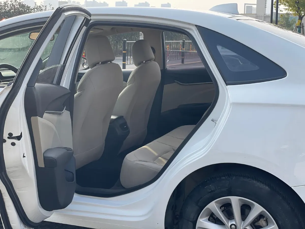 2019 Buick Excelle 1.0T 125HP L3 6DCT,autocango,china used car exporter,china ev exporter,chinese used car exporter,chinese used ev exporter