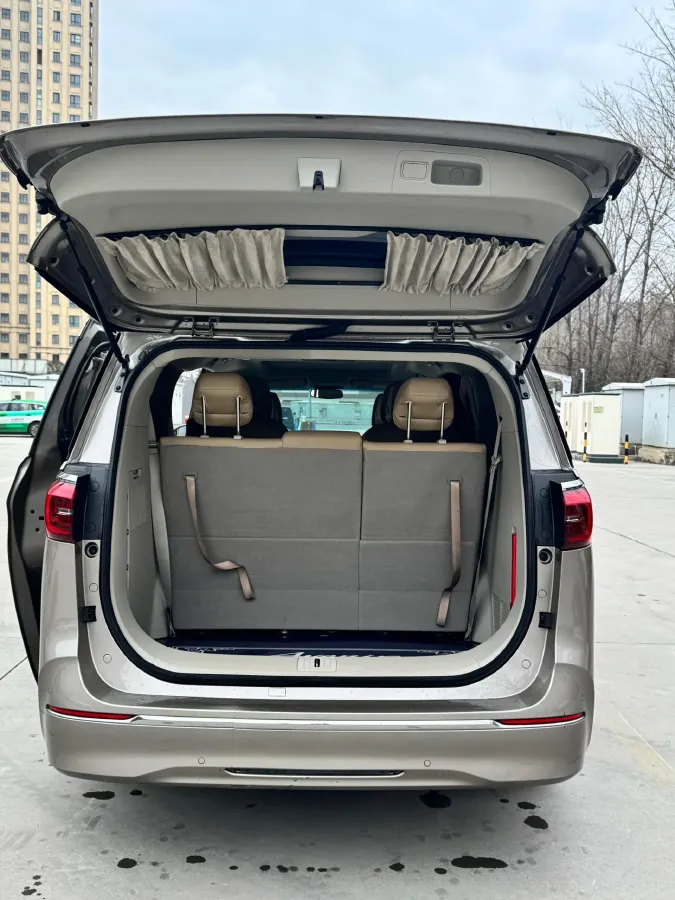 2023 Buick GL8 2.0T 237HP L4 9AT,autocango,china used car exporter,china ev exporter,chinese used car exporter,chinese used ev exporter