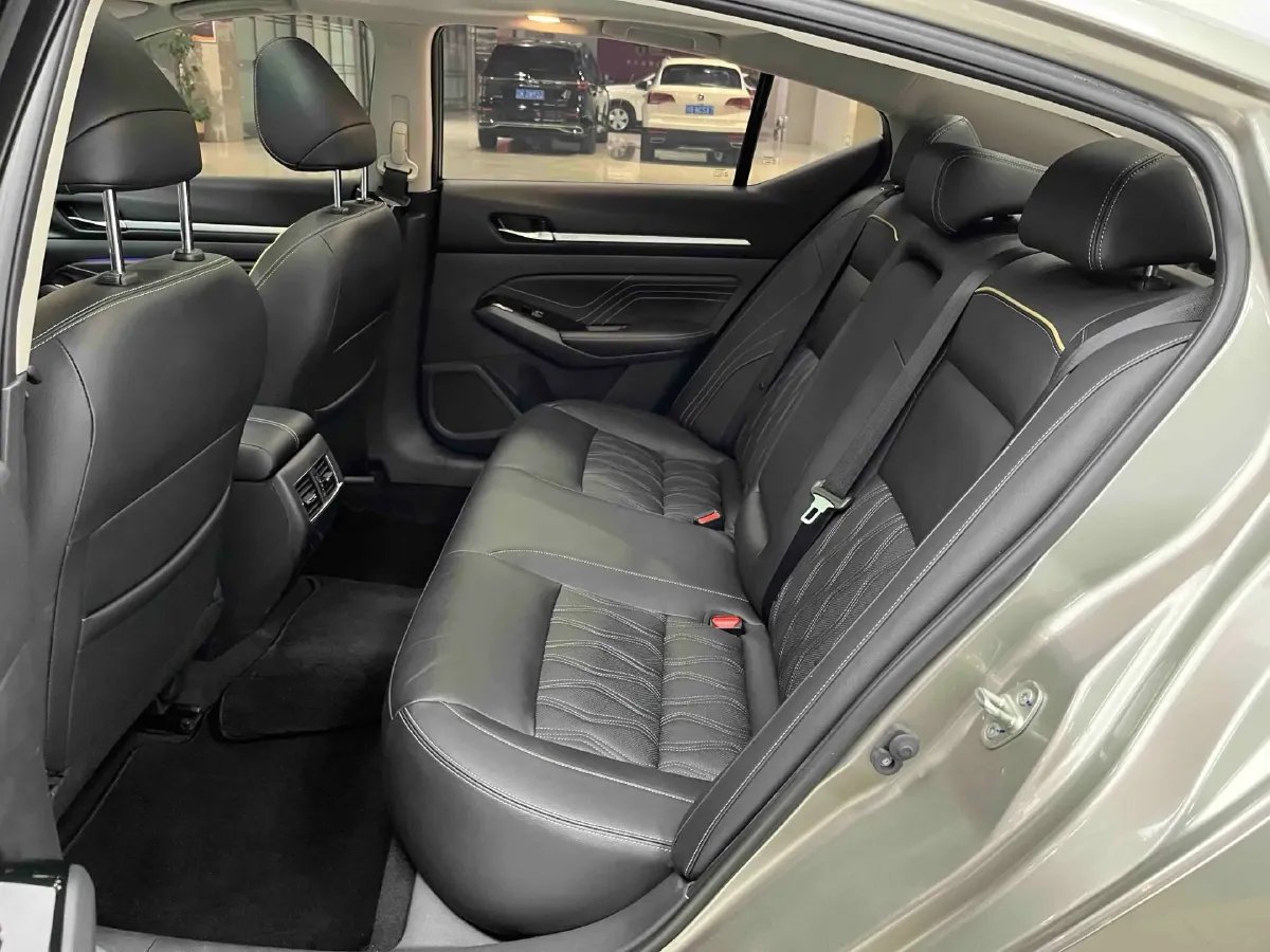 2022 Nissan Teana 2.0L 156HP L4 CVT,autocango,china used car exporter,china ev exporter,chinese used car exporter,chinese used ev exporter