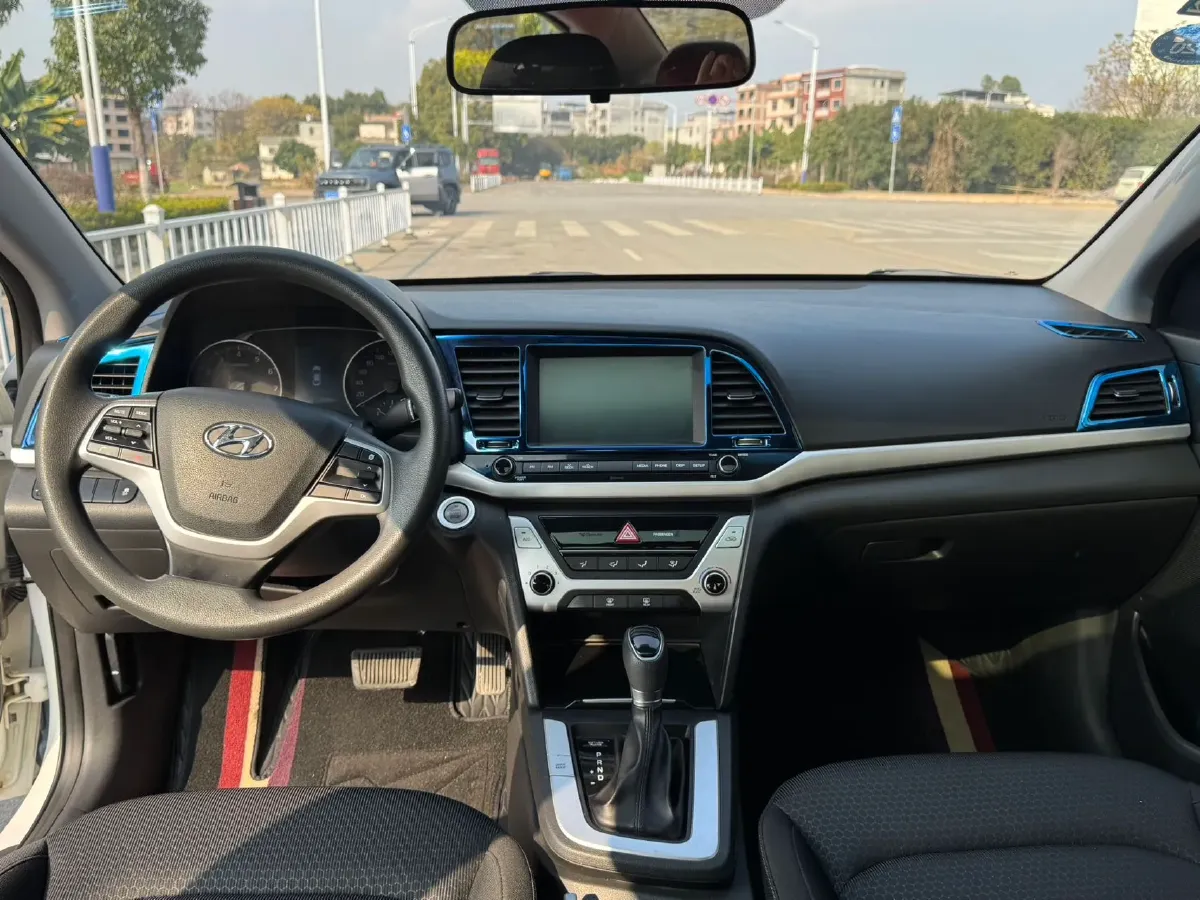 2016 Hyundai Elantra 1.6L 130HP L4 6AT,autocango,china used car exporter,china ev exporter,chinese used car exporter,chinese used ev exporter