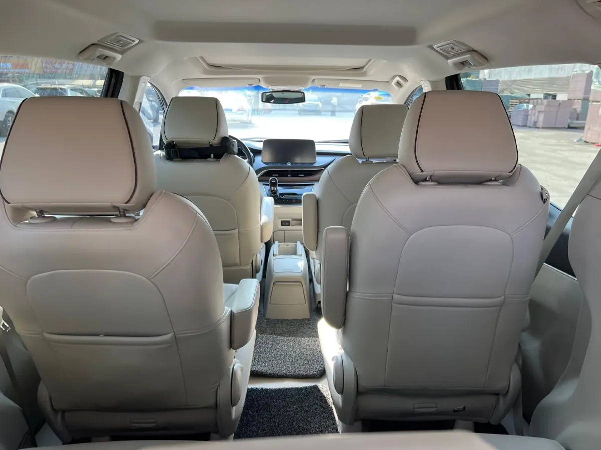 2021 Buick GL8 2.0T 237HP L4 9AT,autocango,china used car exporter,china ev exporter,chinese used car exporter,chinese used ev exporter