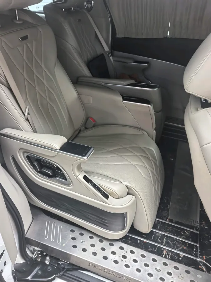 2022 Buick GL8 2.0T 237HP L4 9AT,autocango,china used car exporter,china ev exporter,chinese used car exporter,chinese used ev exporter